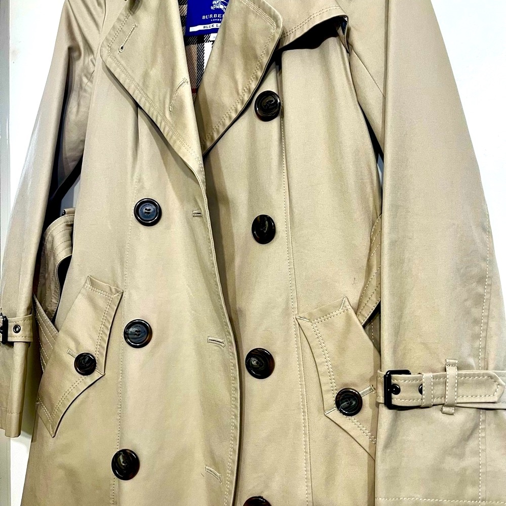 Burberry Beige Double-Breasted Trench Coat Blue Label - Picture 5 of 7